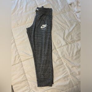 Nike Capri Jogger